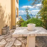 Spyros Villa