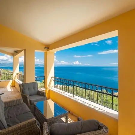 וילה Spyros ניסקי