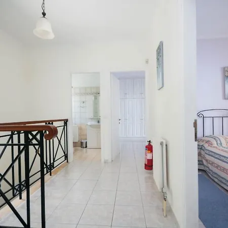 Spyros וילה ניסקי